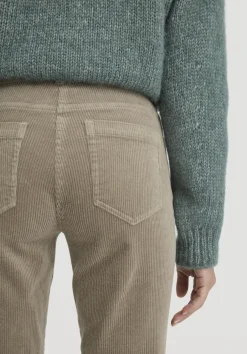 Cordhose Slim Leg Regular aus Bio-Baumwolle von hessnatur