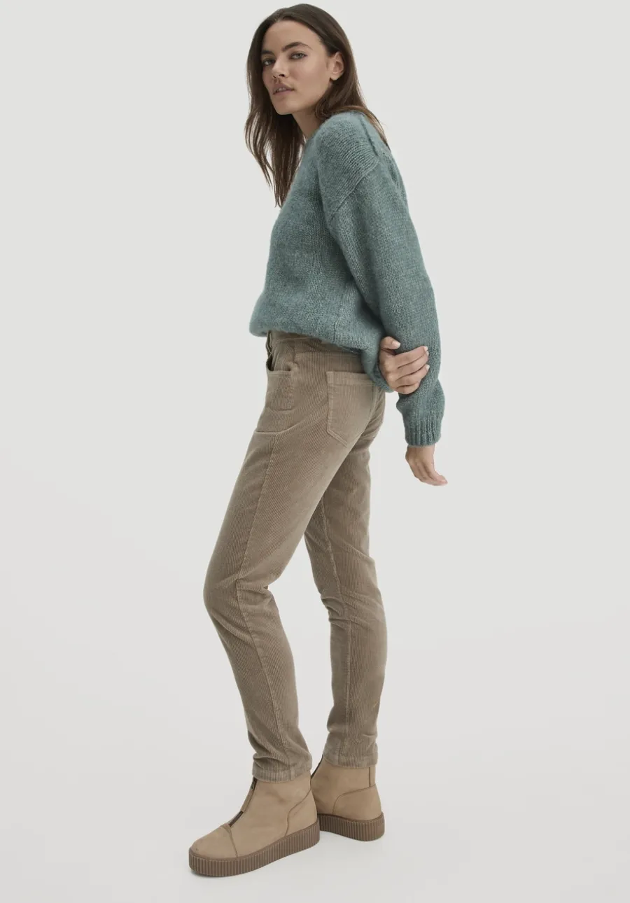 Cordhose Slim Leg Regular aus Bio-Baumwolle von hessnatur