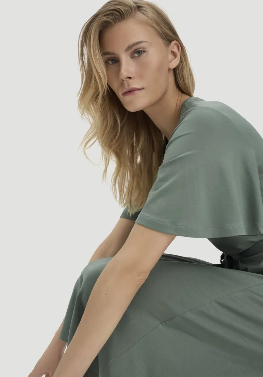 Jersey Kleid Kniebedeckend Slim aus TENCEL™ Lyocell von hessnatur