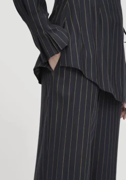 Nadelstreifenhose Wide Leg Relaxed aus reiner LENZING™ ECOVERO™ Viskose von hessnatur
