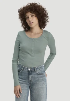 Softrib Longsleeve Henley Fitted aus Bio-Baumwolle und Tencel™ Modal von hessnatur