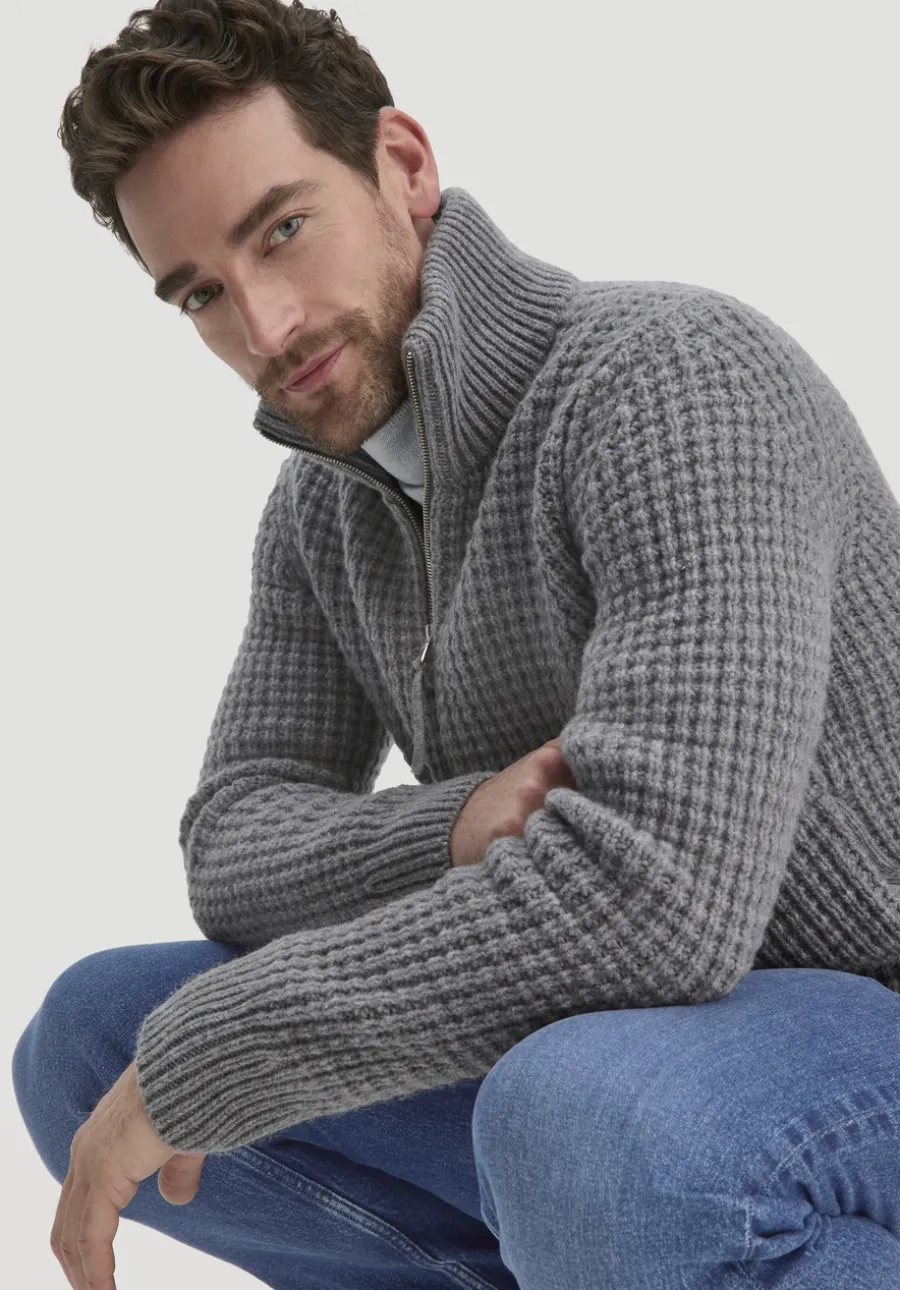 Strick Jacke Relaxed BETTER RECYCLING aus reiner Bio-Merinowolle von hessnatur