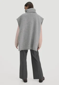 Strick Poncho Pullover Oversize BETTER RECYCLING aus reiner Bio-Merinowolle von hessnatur
