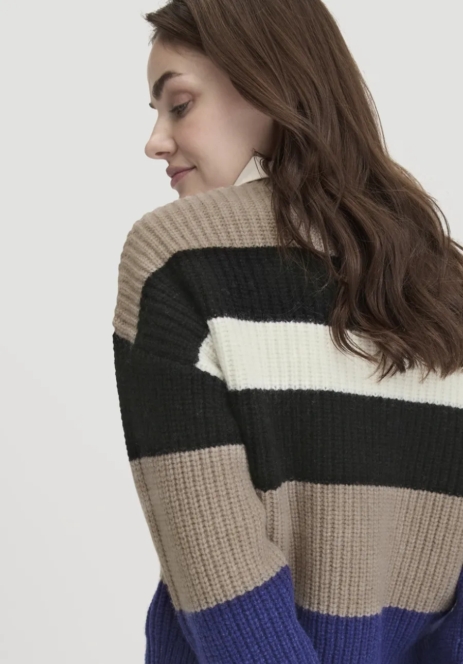 Strick Pullover Relaxed BETTER RECYCLING aus reiner Bio-Merinowolle von hessnatur