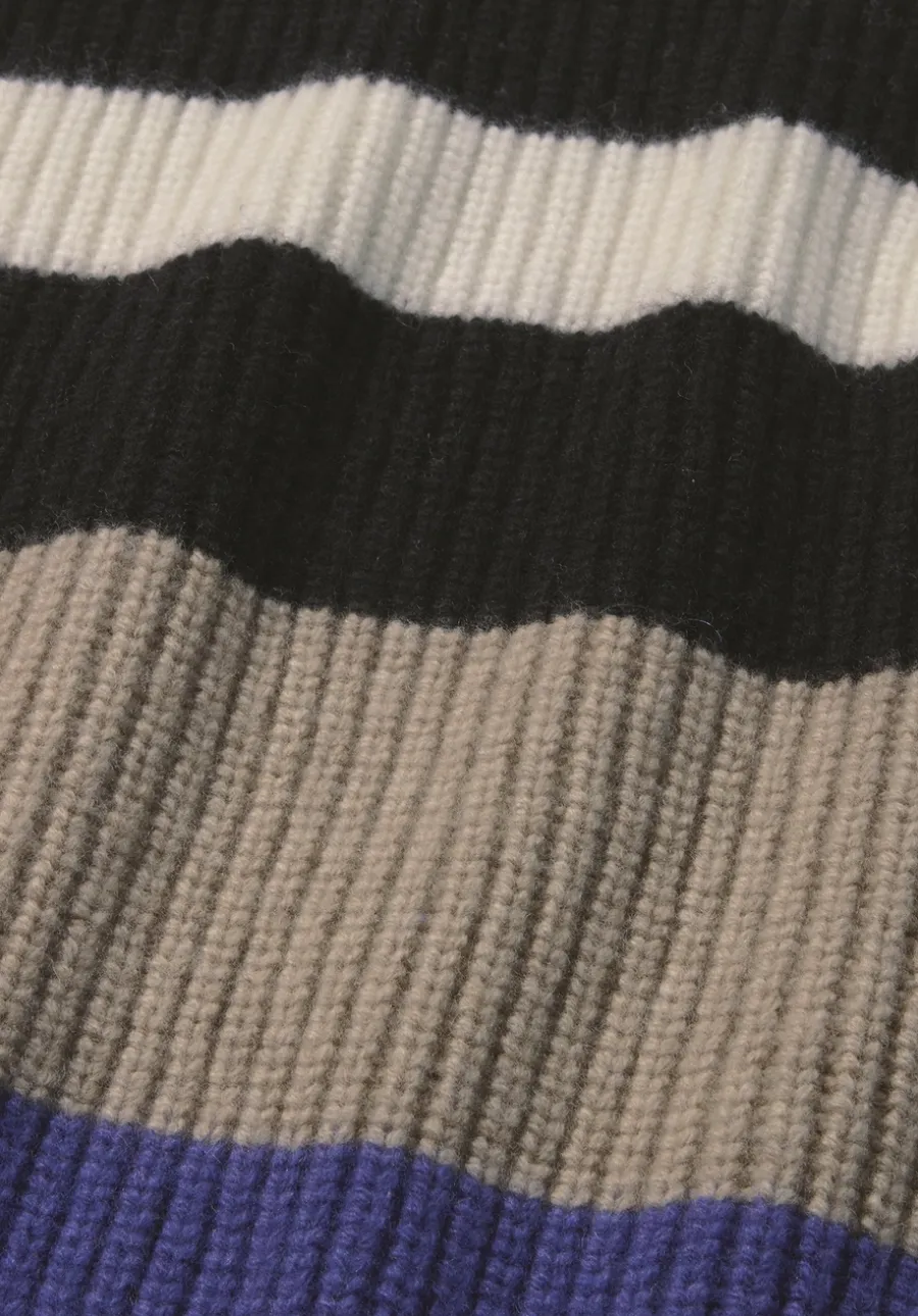 Strick Pullover Relaxed BETTER RECYCLING aus reiner Bio-Merinowolle von hessnatur