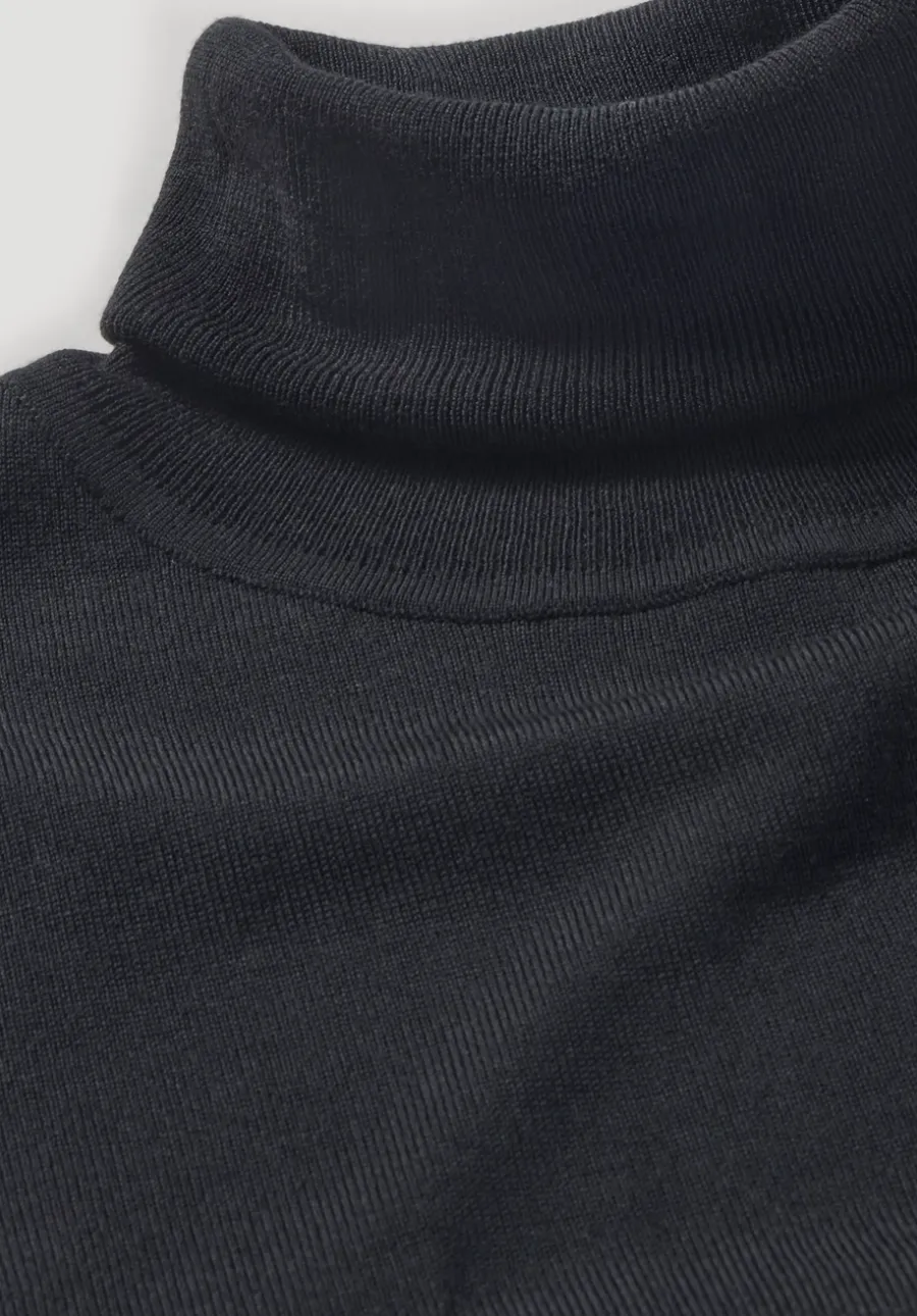 Strick Rollkragen Pullover Slim aus reiner Bio-Merinowolle von hessnatur